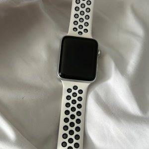Apple Watch Series 3 Silver